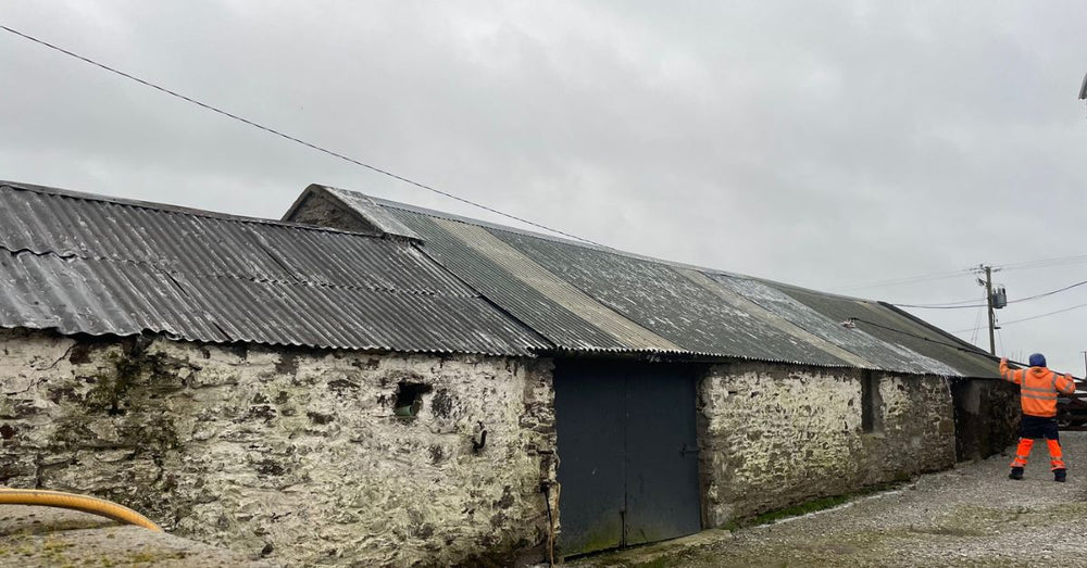 How to soft wash a zinc coated (galvanised) roof & zinc flashing