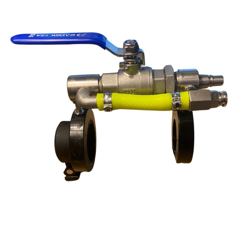 BENZ SLIDING POLE VALVE: A water-fed pole valve designed for applying soft wash chemicals to roofs and render surfaces