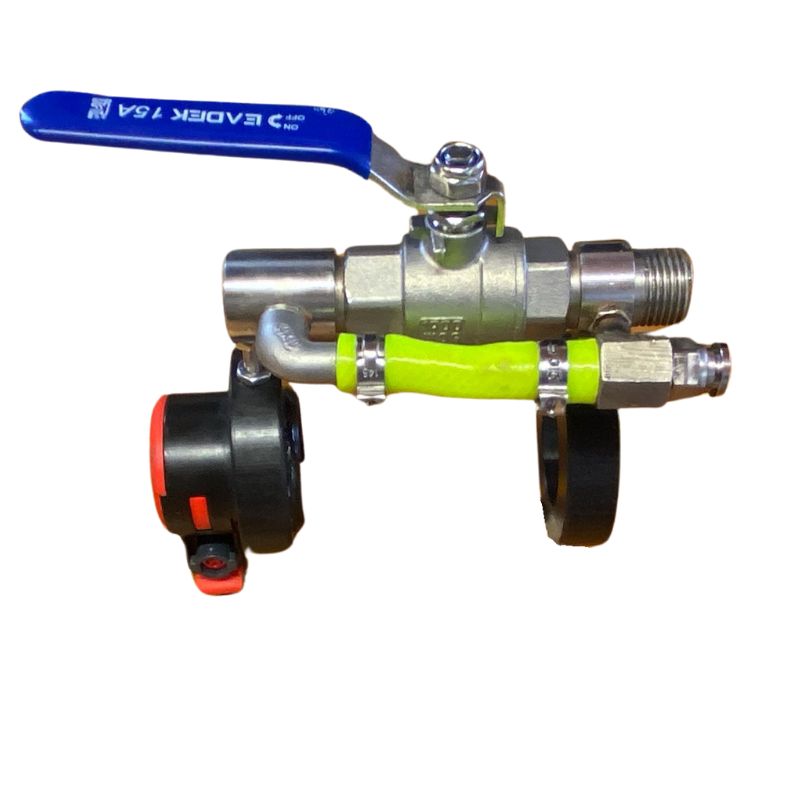 BENZ SLIDING POLE VALVE: A water-fed pole valve designed for applying soft wash chemicals to roofs and render surfaces